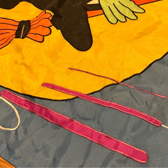 VTG 1994 LARGE HALLOWEEN WITCH FLAG 39" X 27" Reversible. - Picture 5 of 9